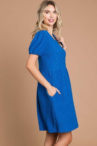 Texture Round Neck Short Sleeve Dress with Pockets
